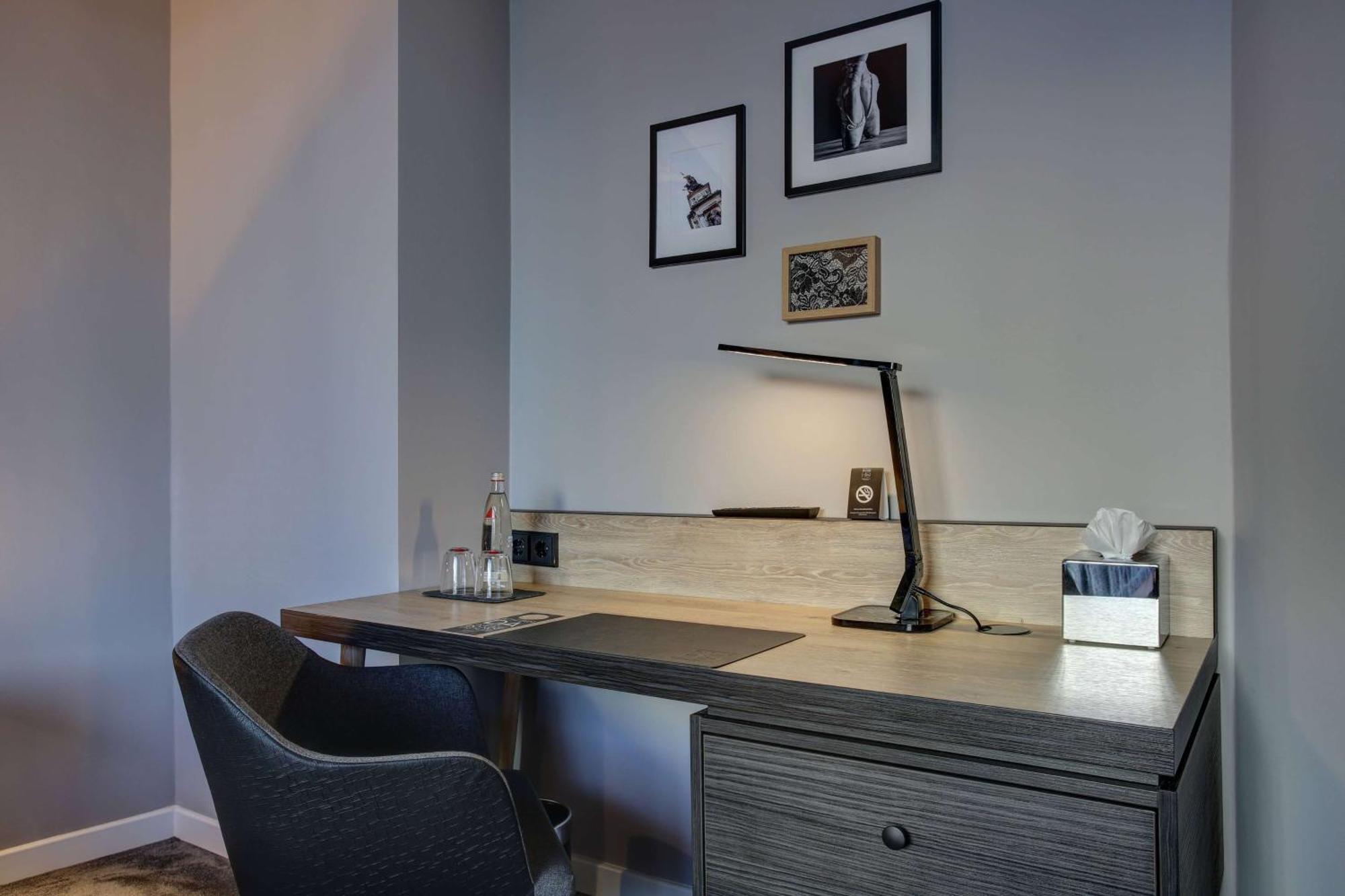 Vienna House Easy By Wyndham Hamburg City Экстерьер фото
