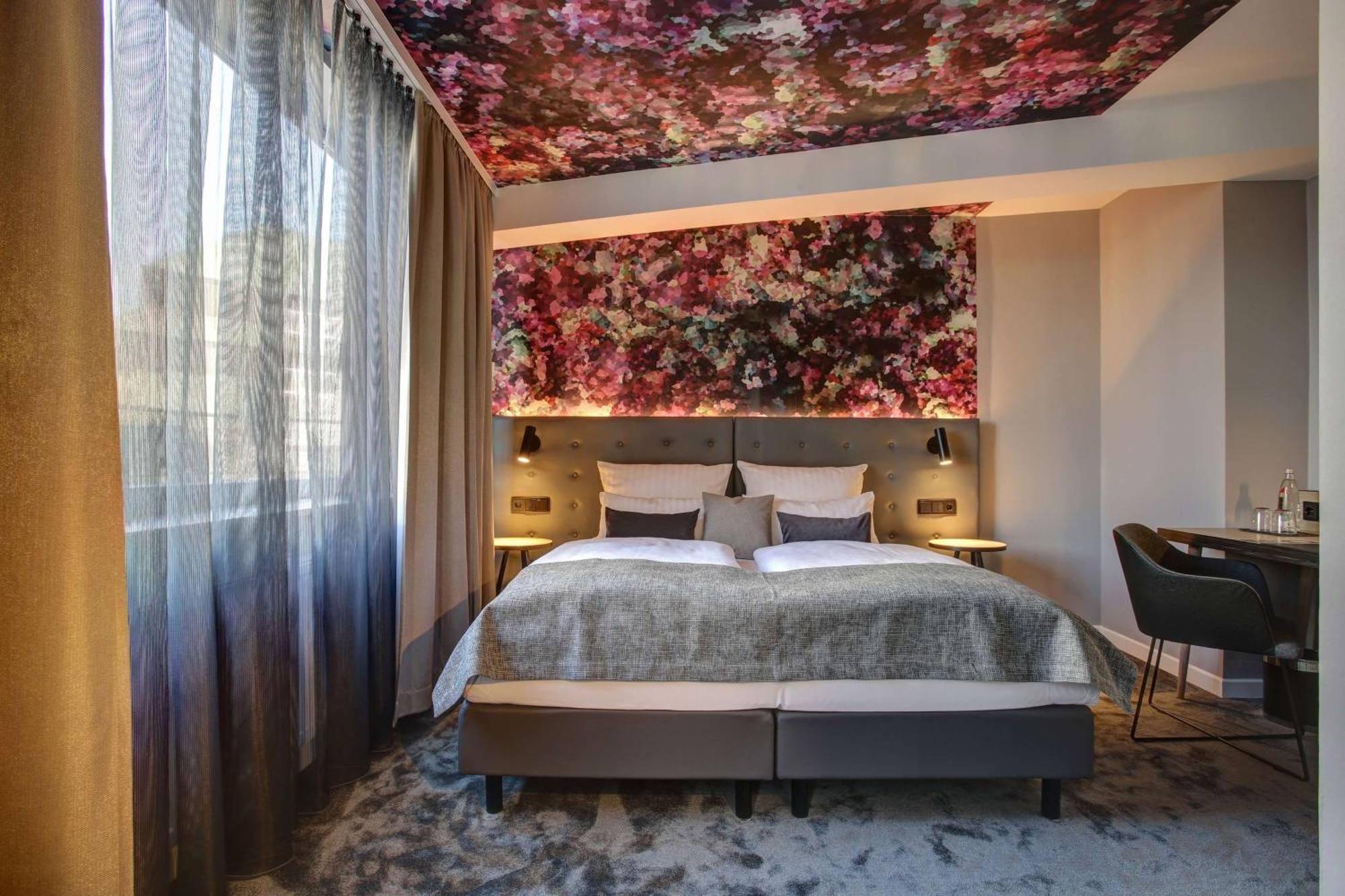 Vienna House Easy By Wyndham Hamburg City Экстерьер фото